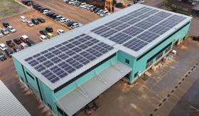 ソーラーパネル