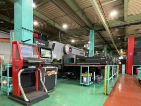 職人技術に依存しない自慢の最新の設備を常備しております。