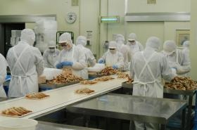 美し国伊勢本社工場 工場内風景１