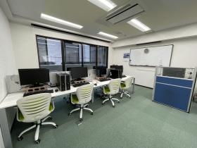 綺麗なオフィスで一緒に働きませんか？