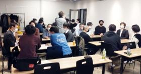 事業方針説明会及び中間決算報告会後のグループミーティング