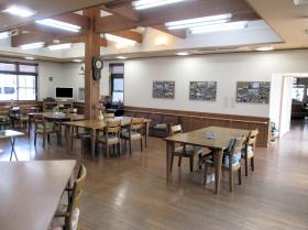 有料老人ホーム（明るく開放感のある食堂です。）