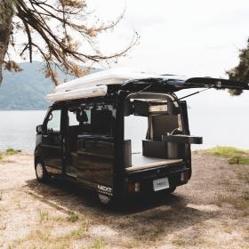 今話題の軽キャンピングカーの販売もしております。