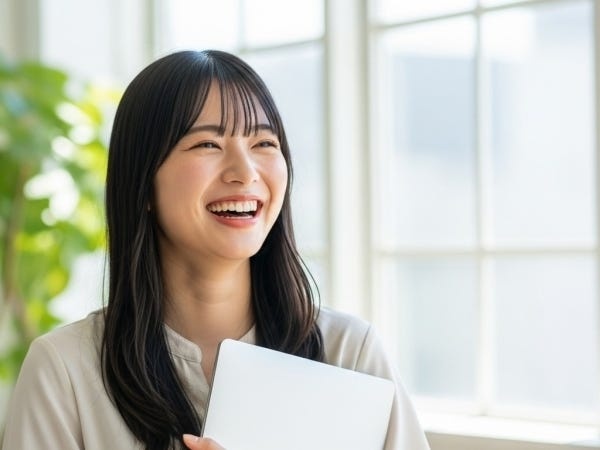 SNSマーケアシスタント・SNSマーケスタッフ