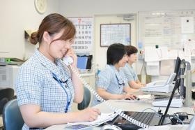 職員風景（事務）