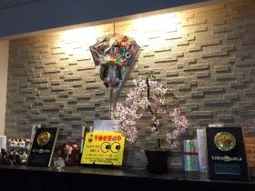 玄関ロビー お花でお迎え