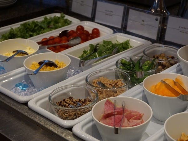 ホールスタッフ・サービススタッフ・接客（販売経験者優遇・未経験者歓迎）