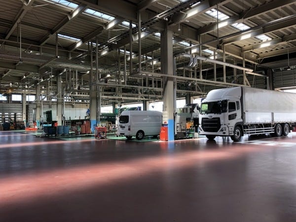 部品配達スタッフ（普通自動車免許・AT限定不可）