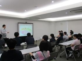 施設内勉強会（毎月開催します）