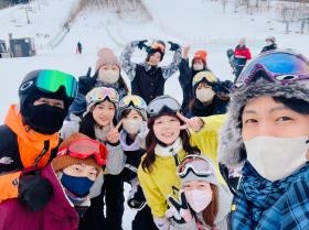 レクリエーションの一環でスノーボードに！