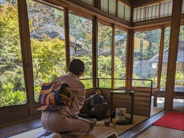 茶道体験施設の茶道体験施設英語通訳・英語通訳スタッフ