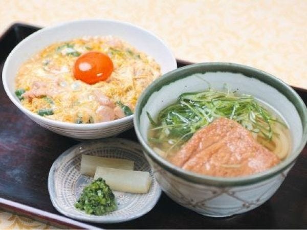うどんの厨房スタッフ・全国にファンがいるうどん屋の厨房スタッフ（未経験歓迎・下記のような方は歓迎）