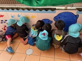 子ども達による制作の様子