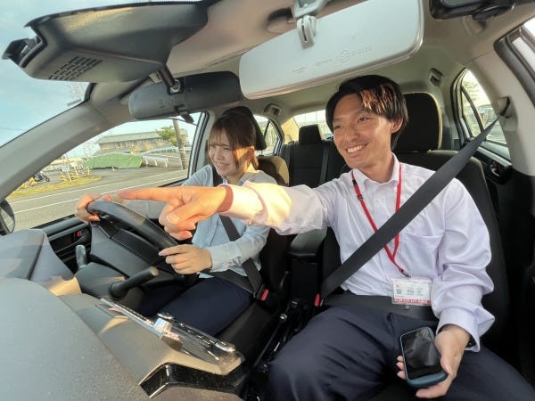 自動車教習所の動画制作担当・自動車学校の動画制作担当（正社員登用制度あり・学歴不問）