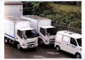 貴重品運搬警備業務 現金輸送車両を使用し業務を行います。