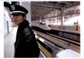 施設警備業務 新幹線駅での特別警戒警備の様子