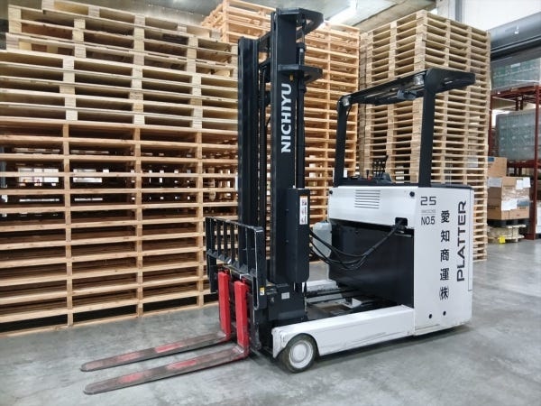 倉庫スタッフ・倉庫内