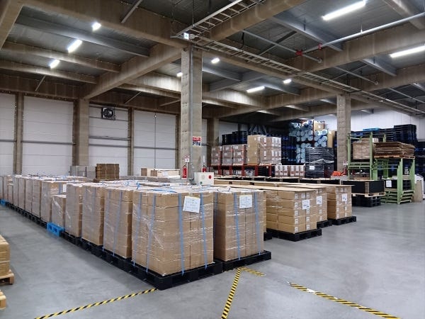 倉庫スタッフ・倉庫内