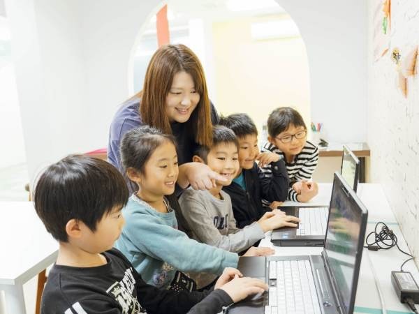 放課後児童支援員・正社員（未経験OK・賞与あり）