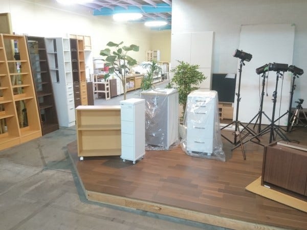 法人営業・家具メーカーの法人向け企画営業（ノルマなし・簡単な資料や見積もりを自作できるPCスキル）