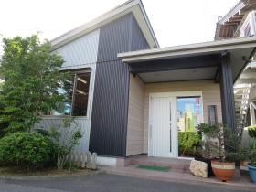 会社の外観になります。