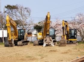 自社保有の重機により土木～解体まで多種多様な工事に対応。