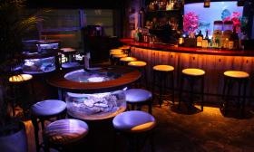 飲食店へ納品。まるで別世界のようだ。