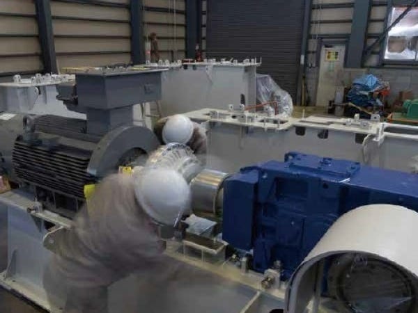 塗装スタッフ（普通自動車免許・AT限定可）