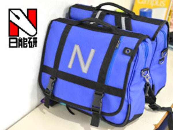 テスト監督事務・事務