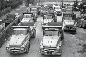 昭和３０年代頃の車両です。会社の歴史を感じます・・・