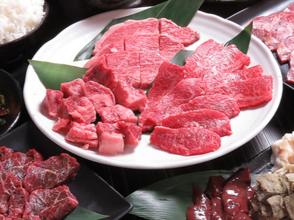 ホールスタッフ（未経験大歓迎・Wワークや扶養内勤務も可能）