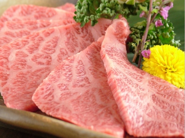 ホールスタッフ（未経験大歓迎・Wワークや扶養内勤務も可能）