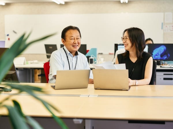 楽しくミーティング中♪