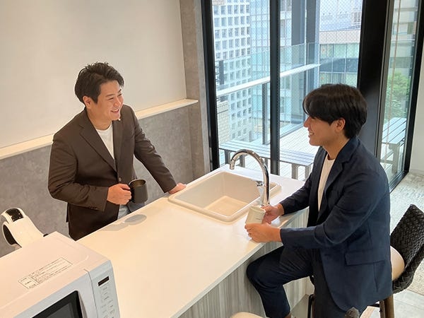 会社の魅力はチームワークの良さ。部署をまたいでの連携も活発です！一人ひとりが会社全体を見渡し、お客様の対応にあたっています。