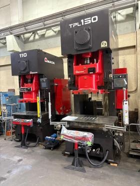 倉庫は展示場も兼ねています。