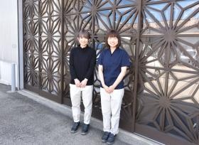 女性社員が半分を占めます。