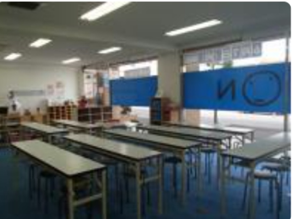 公文式西堤本通教室の教室内です。ここで日々頑張る子供達のサポートをお願い致します。