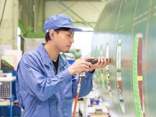 製造スタッフ・取得費などを補助（未経験者歓迎・└OJT研修あり）