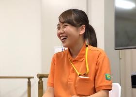 グループエクササイズでは笑顔があふれます