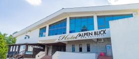 ホテルアルペンブリック外観