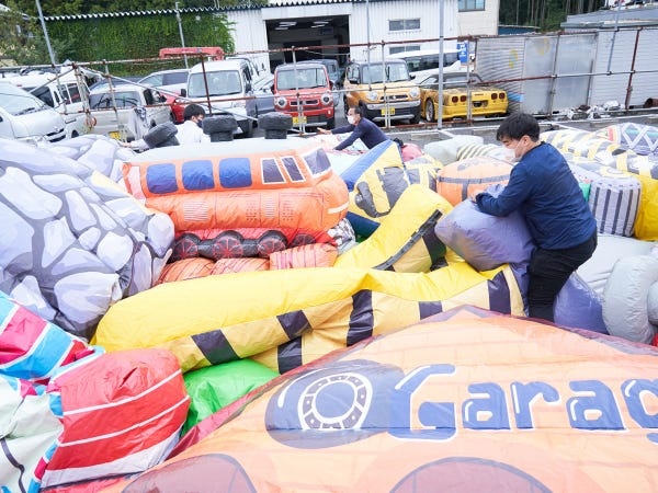 制作進行管理・大型エア遊具の提供会社でイベント運営を成功に導く機材品質管理