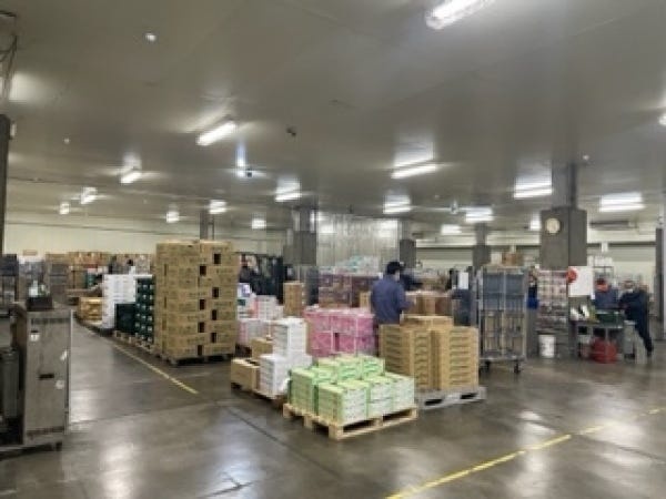 青果販売・量販店などへの販売（未経験者歓迎・要普通自動車免許）