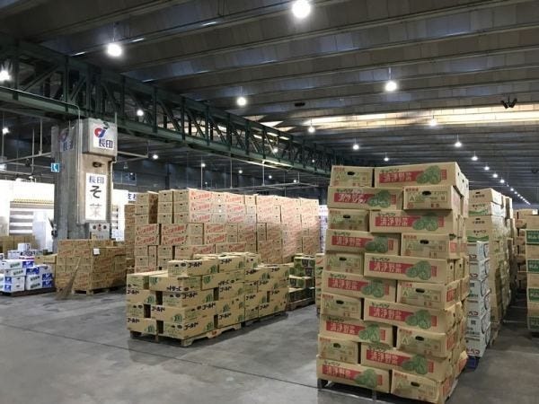 青果販売・量販店などへの販売（未経験者歓迎・要普通自動車免許）