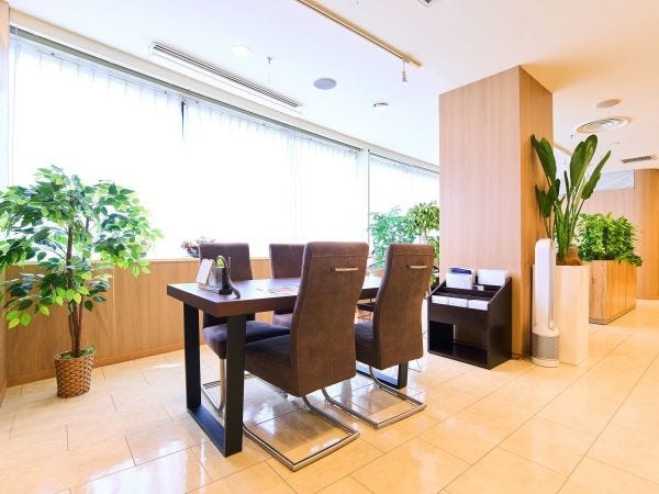 WEBデザイナー自社サイト・WEBデザイナー（雇用形態などは不問・必要スキル）