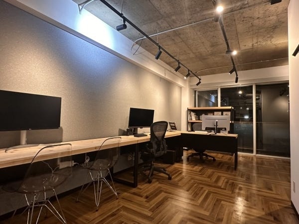 2023年秋に改装し、スタイリッシュで働きやすい環境を整えた赤坂本社事務所です。