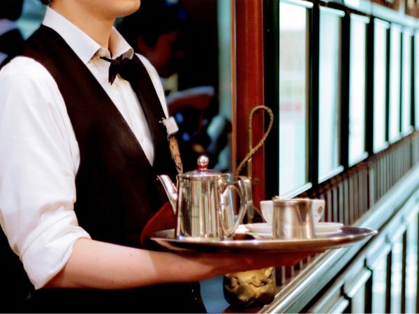 創業40年の紅茶専門店です！最寄り駅は「西梅田」駅でアクセスも◎