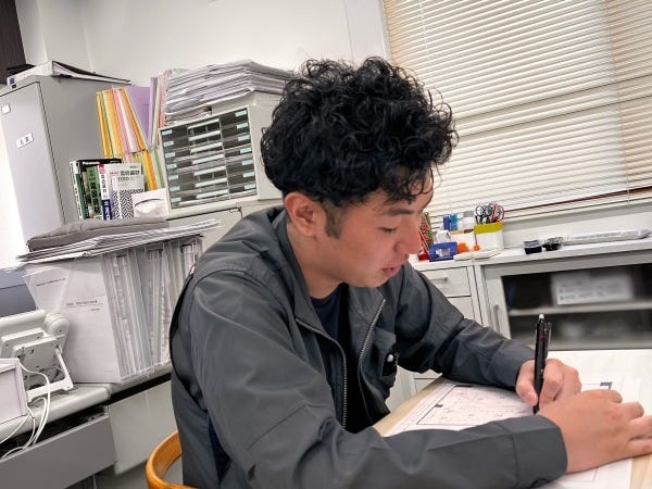 図面と向き合い中！