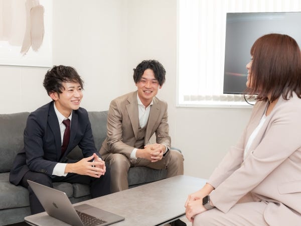 Webデザイナー・デザイナー・マーケター（研修制度充実・✅フルリモートも可能）