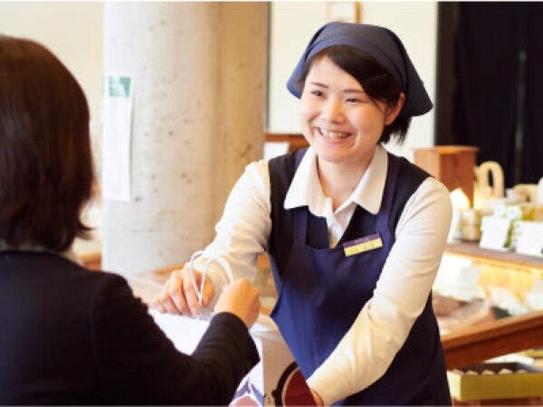 地元のお客様に親しまれている可児店。心の通うあたたかなおもてなしを大切にしています。