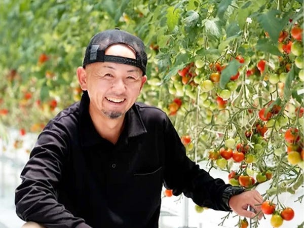 社会問題にも関心を持ち、当社では国内での食料自給率の問題にも目を向け、ブランドトマトの栽培・販売も行っています。